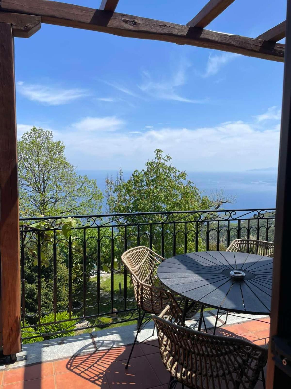 Hotel Maistra Цагкарада Екстер'єр фото
